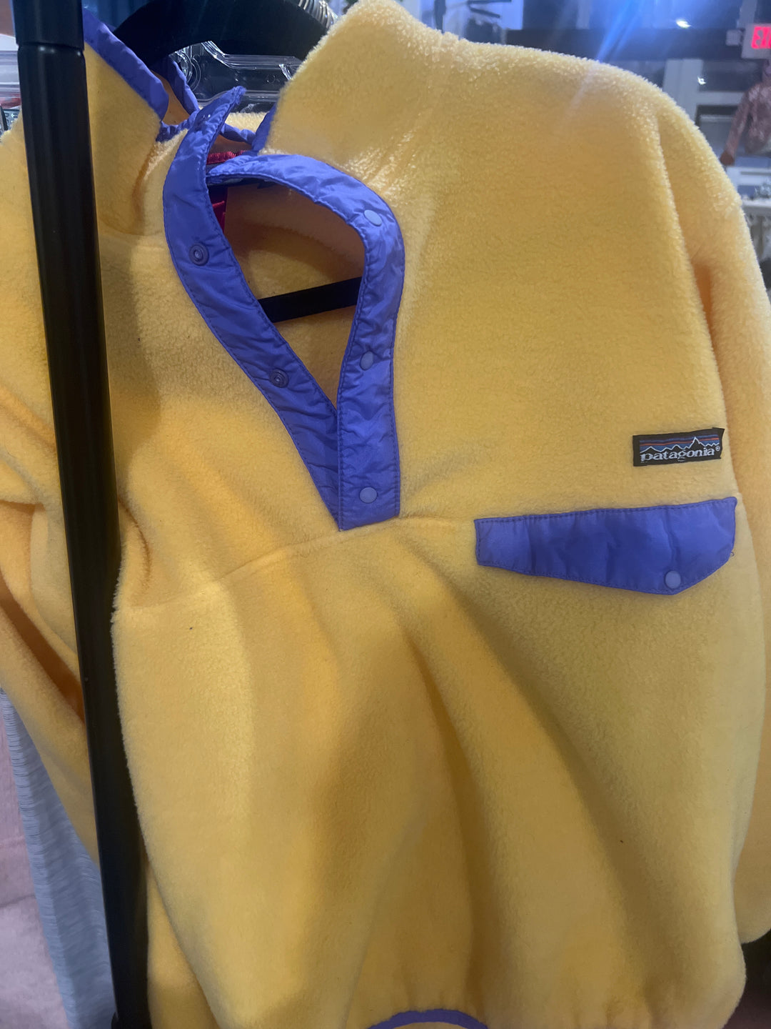 Patagonia (xs) yellow jacket