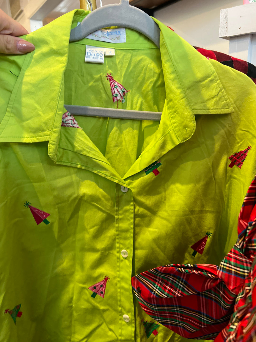 Green Top with christmas trees (1X)
