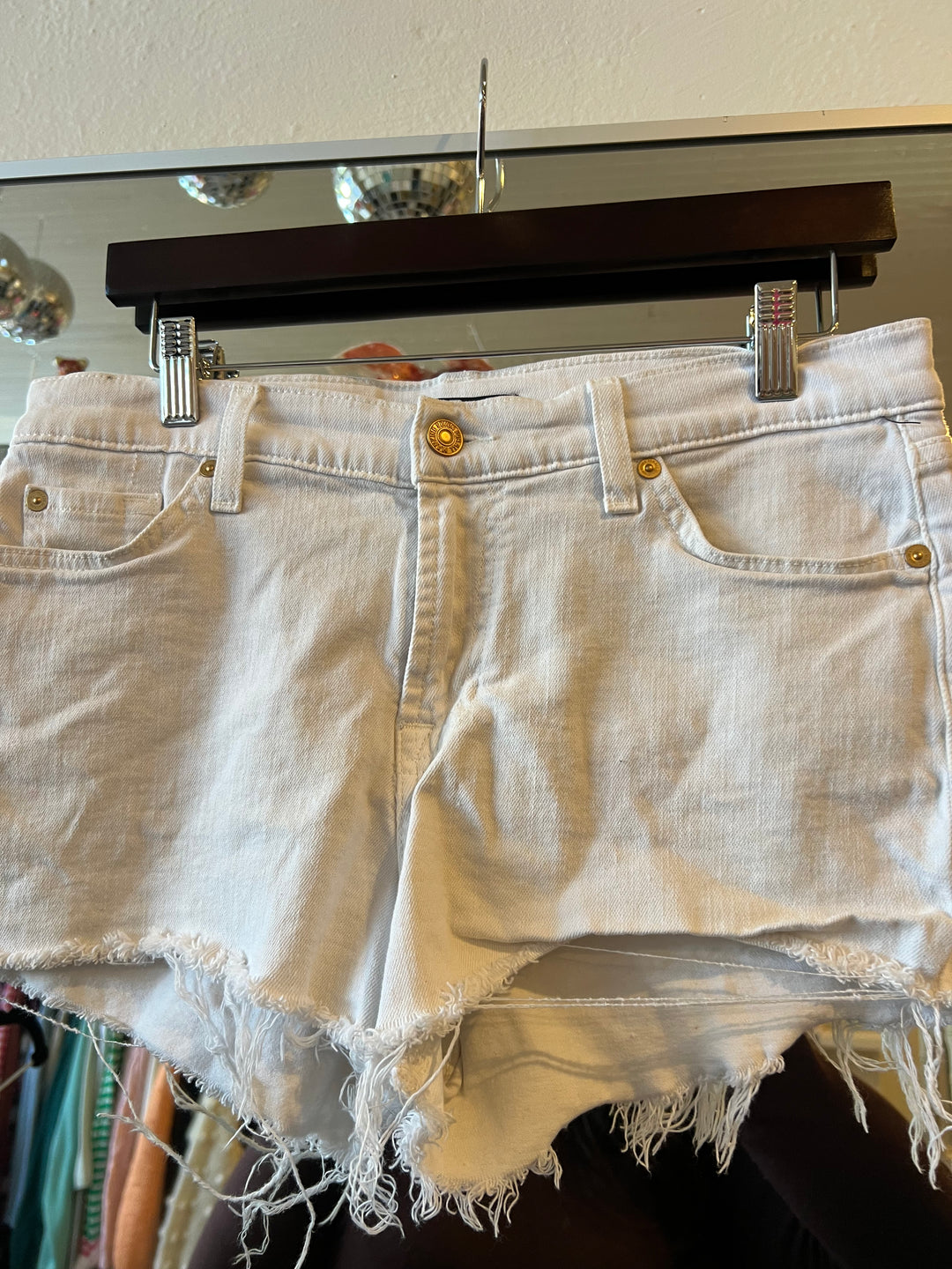 7 for all man kind white shorts (30)