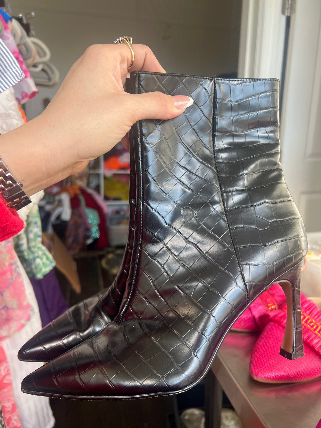 eXPRESS bLACK bOOTS (8)