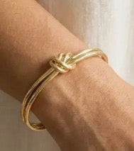Gold Knot Bracelet