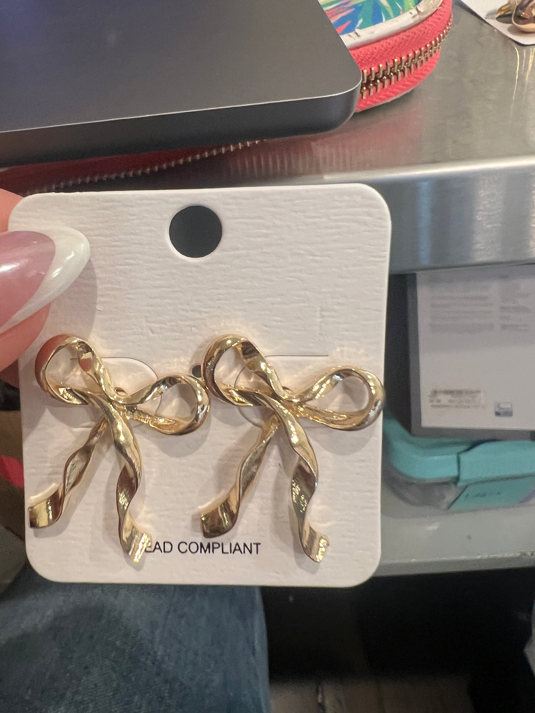 Large Gold Bow
