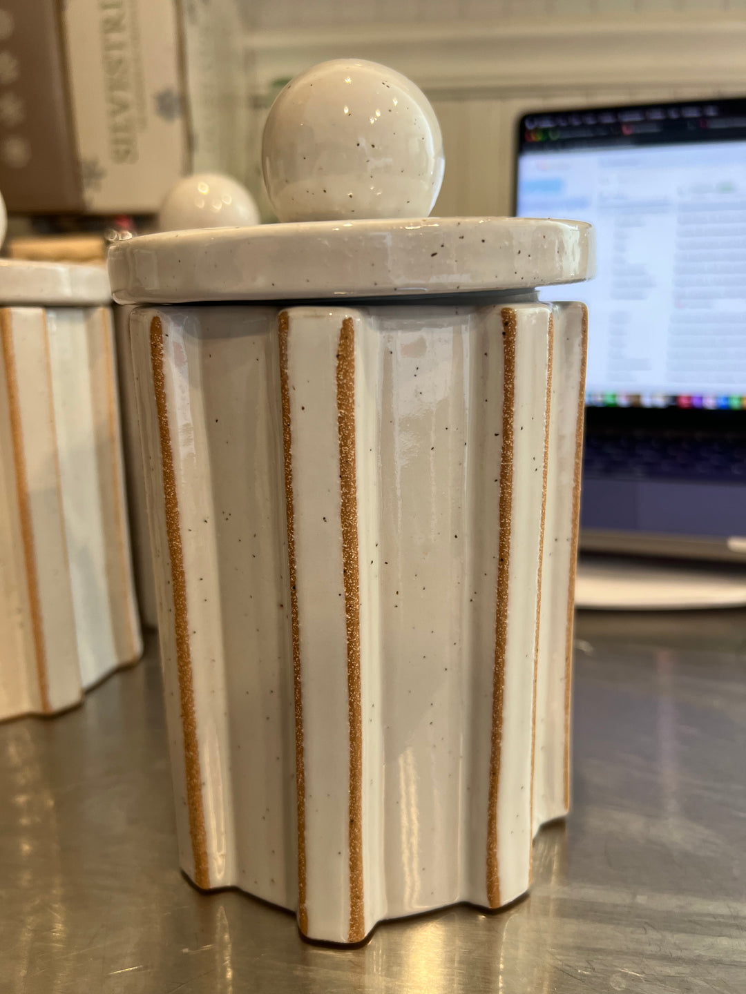 Large Mudpie Clay Jar